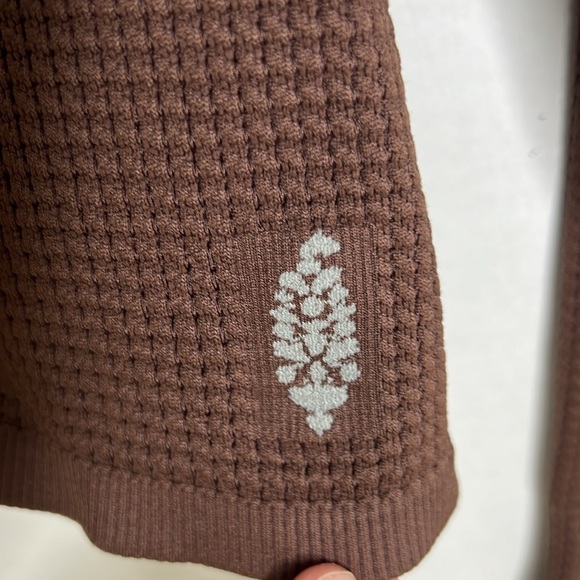 NWT Free People FP Movement Bail Out Long Sleeve Layer Cocoa M/L - Picture 5 of 7